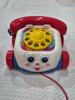 Fisher Price Chatter Telephone Vintage 2000 Release Pull Toy